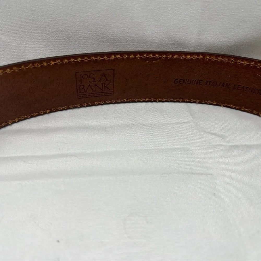 Jos A Bank brown leather belt, 34/85